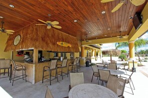 Bar (en el alojamiento)