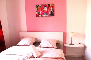 2 chambres, lit de bébé portatif, accès au Wi-Fi (inclus)
