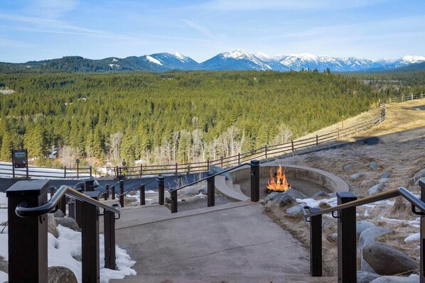 Property grounds - Magical River View 5th Floor FP Desk Pool Hot Tub Sub-Penthouse Owner Privileges (Cle Elum)