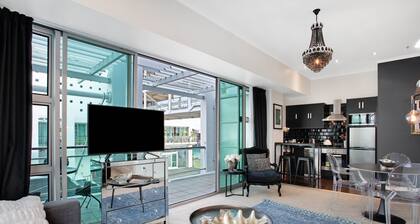 Viaduct Pure Luxury | Free Wi-Fi | Netflix