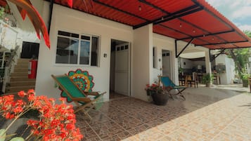 Classic-Doppelzimmer, Blick auf den Innenhof | Kostenloses WLAN