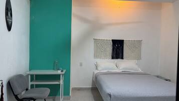 Habitación doble clásica, 1 cama Queen size, baño privado | Wifi gratis