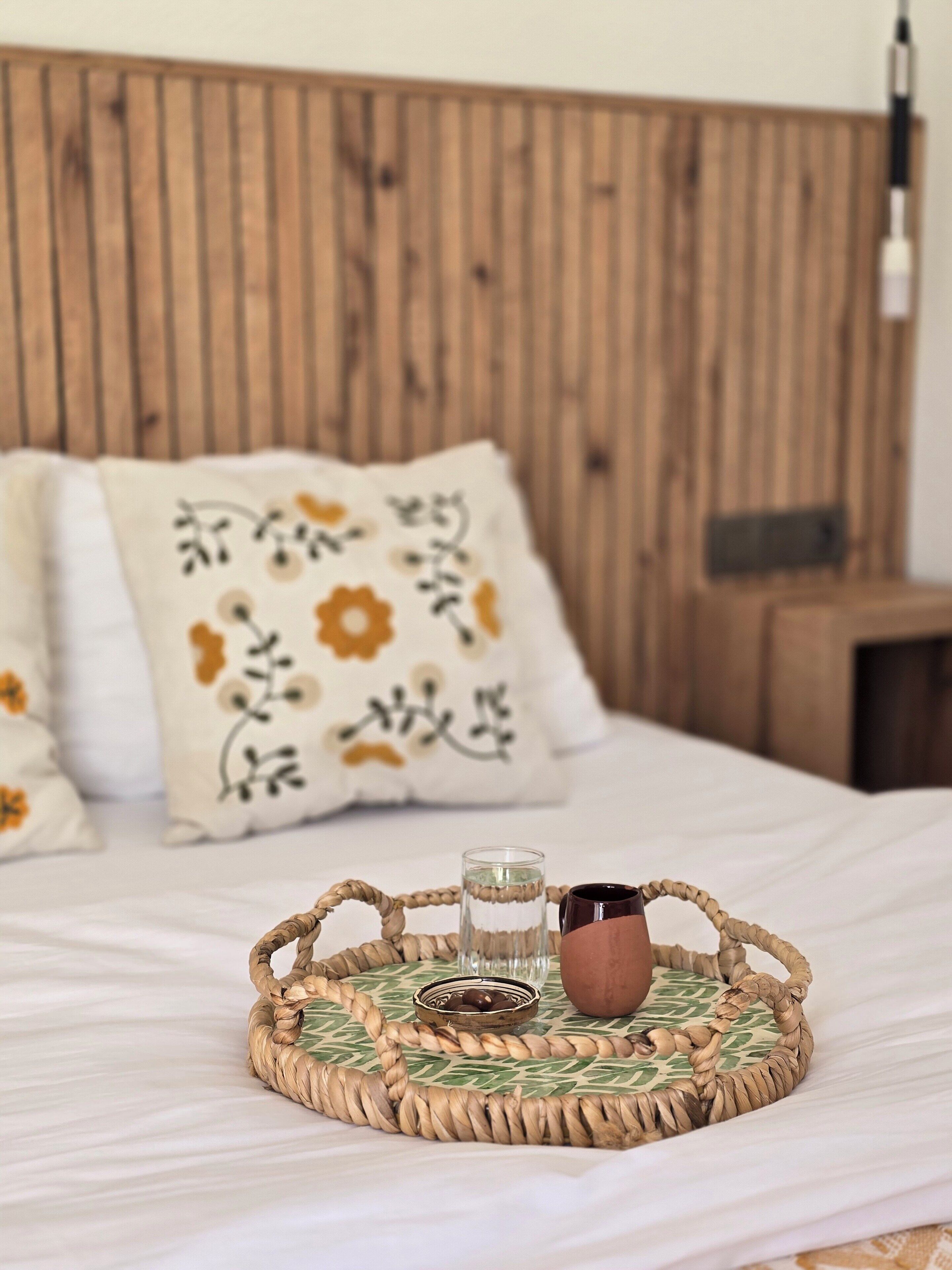 Lakens van Egyptisch katoen, luxe beddengoed, een minibar