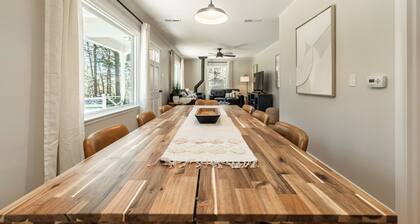 Soaring Pines! 5 acres! Newly Remodeled Private Family Rancher, Scenic Forest