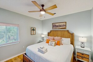 3 Schlafzimmer, Bügeleisen/Bügelbrett, WLAN, Bettwäsche