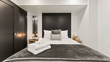 3 Schlafzimmer, Schreibtisch, Bügeleisen/Bügelbrett, kostenloses WLAN