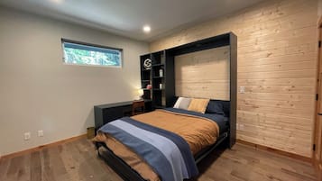 4 makuuhuonetta, vauvan matkasänky, Wi-Fi, vuodevaatteet