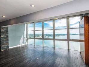 Interior - Top FLoor Condo (St. Petersburg)