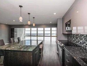 Private kitchen - Top FLoor Condo (St. Petersburg)