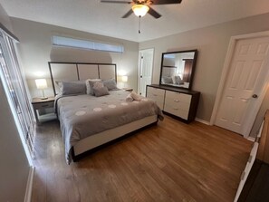 4 Schlafzimmer, Bügeleisen/Bügelbrett, WLAN, Bettwäsche