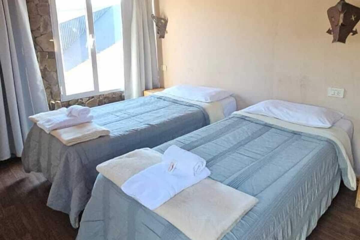 Camera Economy con letto matrimoniale o 2 letti singoli, vista montagna | Lenzuola