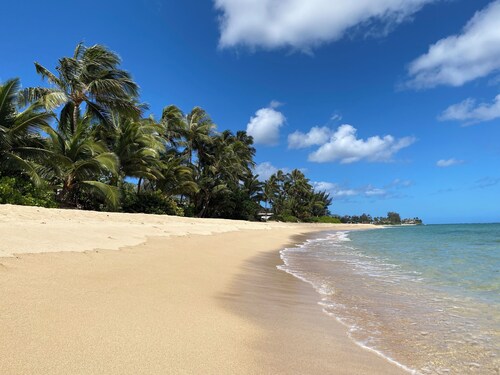 North Shore Country Getaway- steps to the ocean