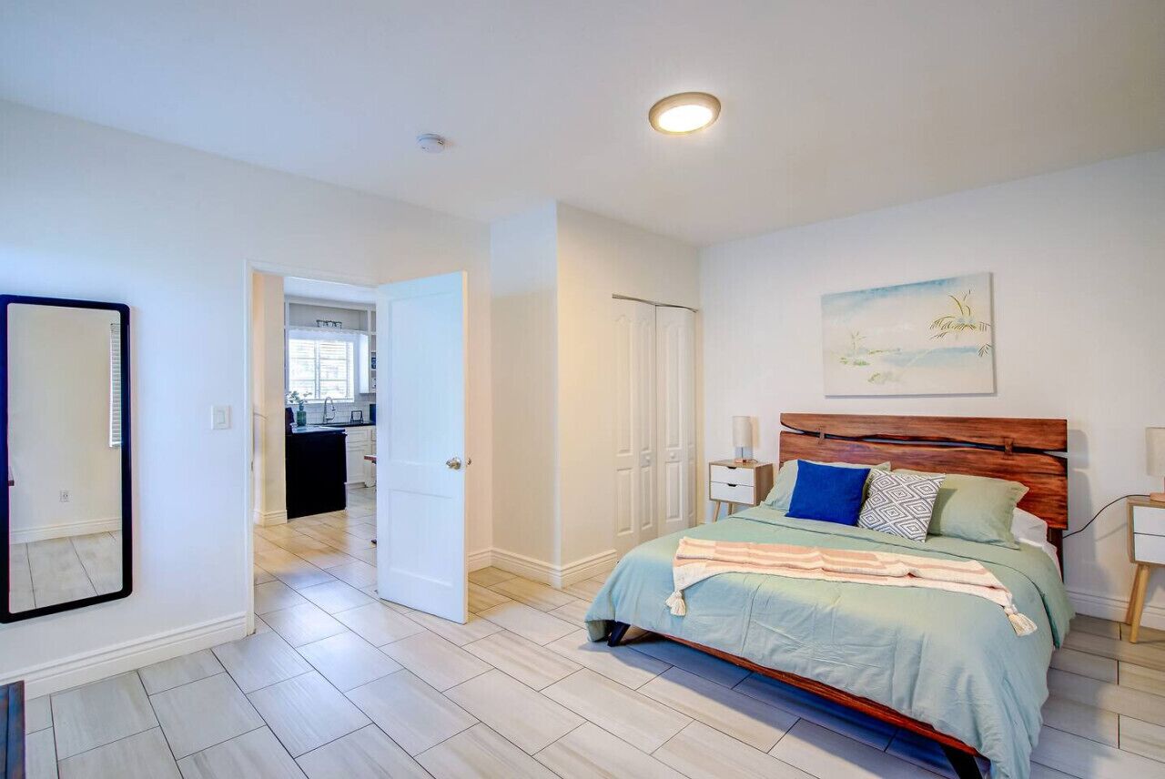 Cozy 1 bedroom apartment great location