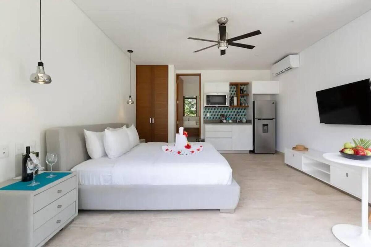 Comfort Apartment, Garden View | 1 bedroom, blackout drapes, iron/ironing board, free WiFi