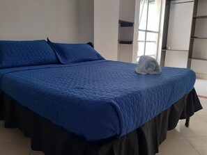 Deluxe Single Room | Free WiFi - Urban Estadio (Cali)