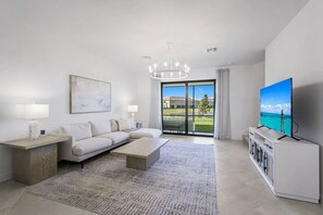 Smart TV - Vacation in Paradise! (Fort Myers)