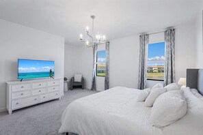 3 bedrooms, desk, WiFi, bed sheets