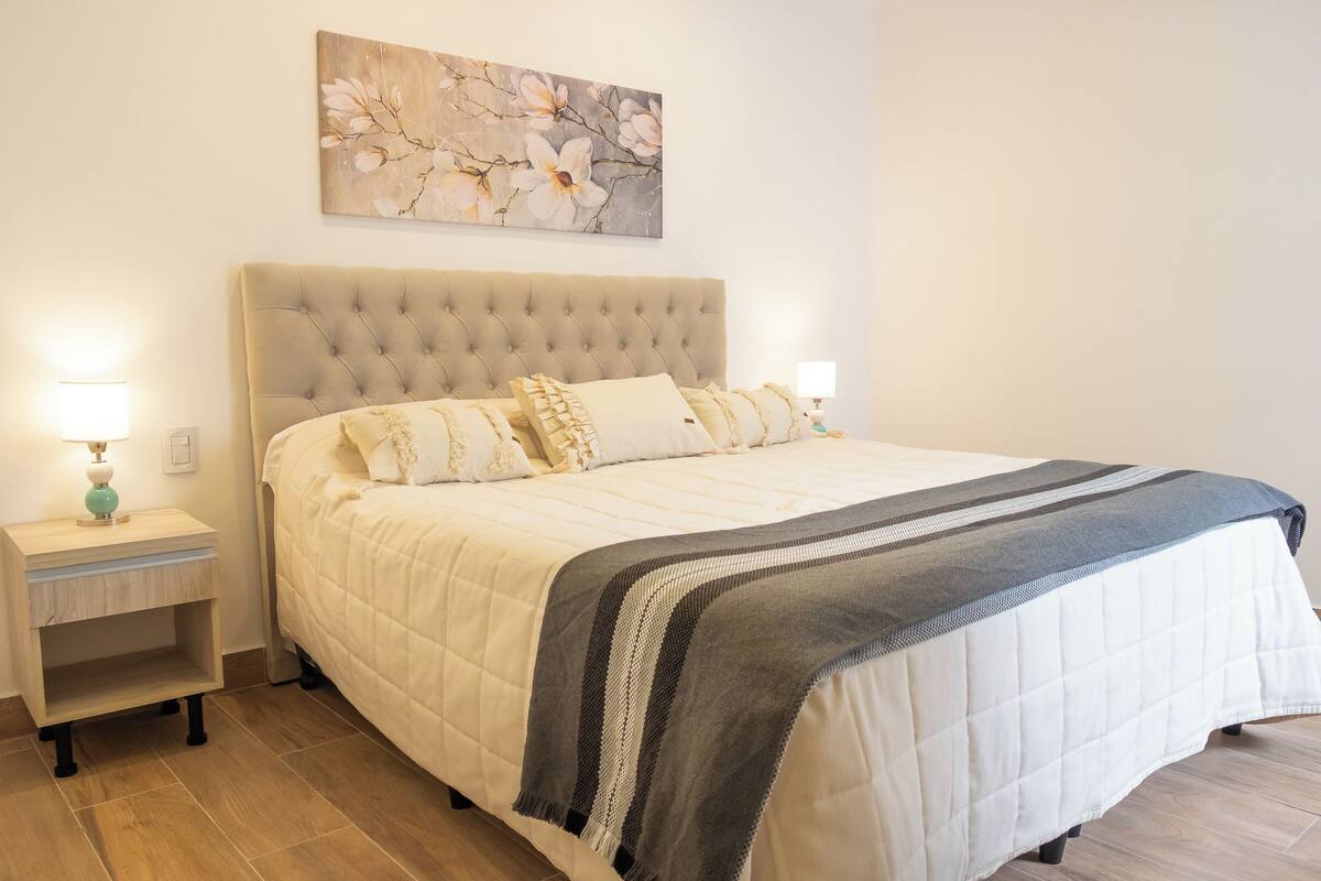 Luxury Apartment | 1 bedroom, Egyptian cotton sheets, premium bedding, down comforters