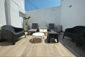 Sun deck