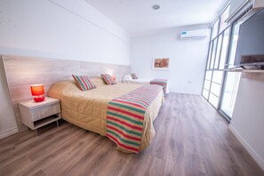 1 bedroom, Egyptian cotton sheets, premium bedding, Select Comfort beds