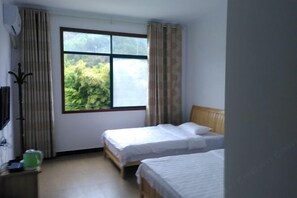 Room - Luotian Yunhai Mountain Villa (Luotian County)