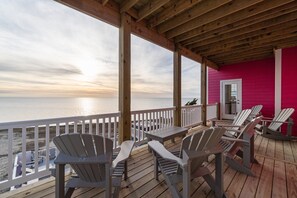 Property grounds - Soundfront 10BR with Pool & Hot Tub- Perfect for Large Groups ★★★★★ (Avon)