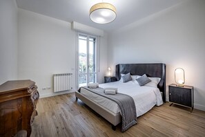 2 bedrooms, iron/ironing board, travel cot, WiFi