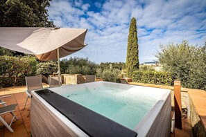 Unclassified image, 5 of 35, button - YiD Cozy House in Fiesole with Jacuzzi (Fiesole)