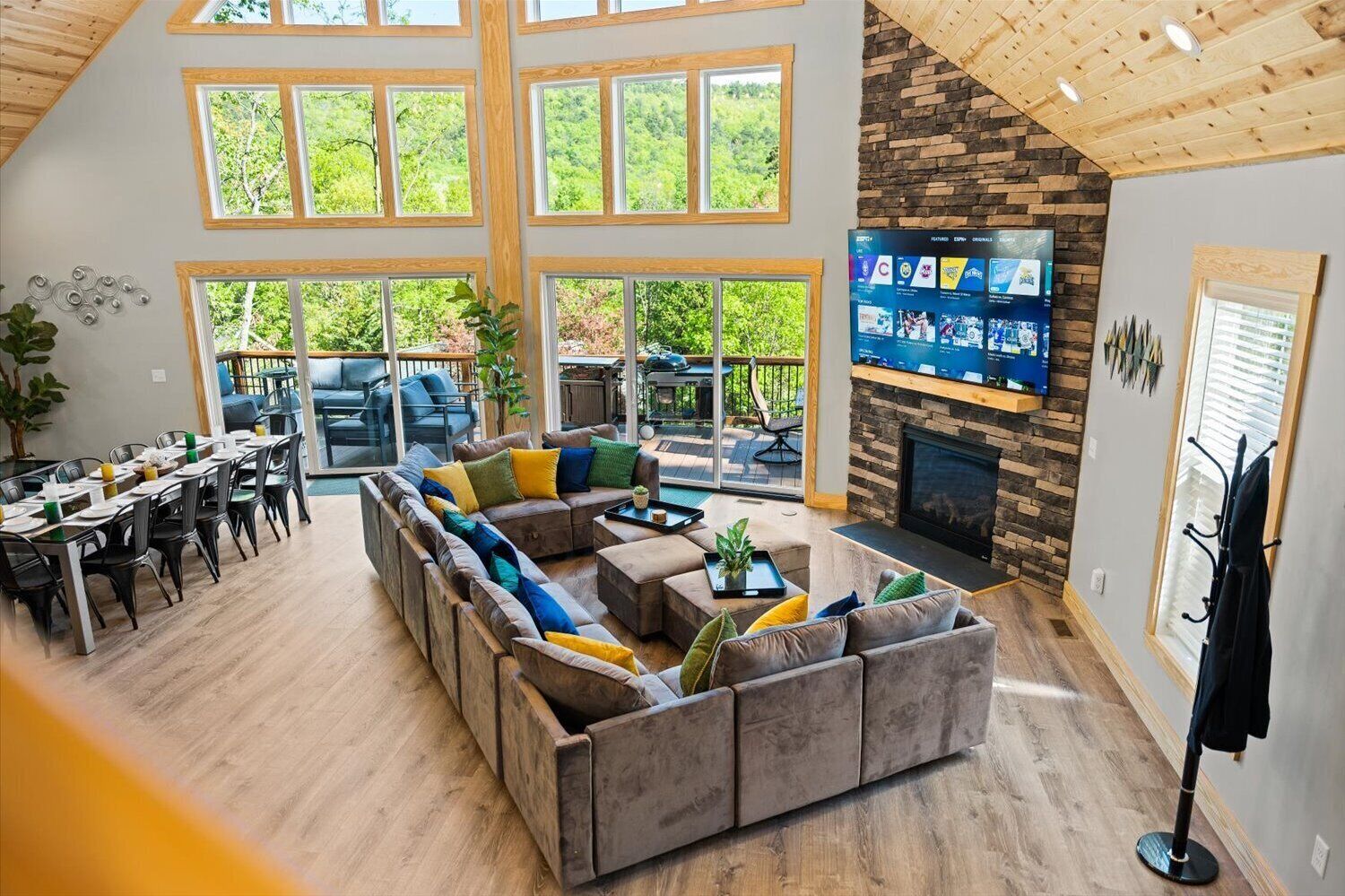 Smart TV, fireplace, video games