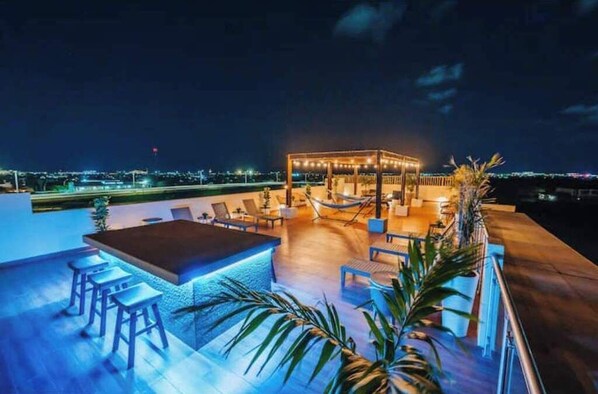 Outdoor dining - Sun Cocorobana 3, One Bedroom Private Plunge Pool (Noord)