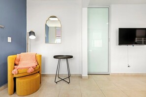 Departamento | Área de sala de estar | Smart TV de 50 pulgadas con canales digitales 