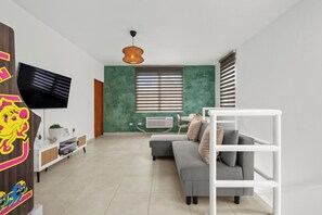 公寓 | 起居区 | 50-英寸智能电视(配备数码频道)