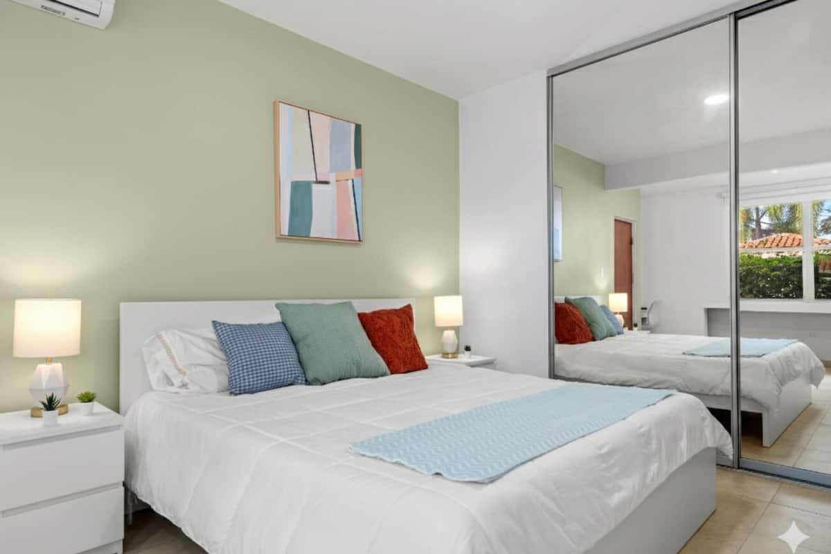 Cubrecamas, wifi gratis y ropa de cama