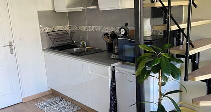 Le Petit ToĂźt des Pins