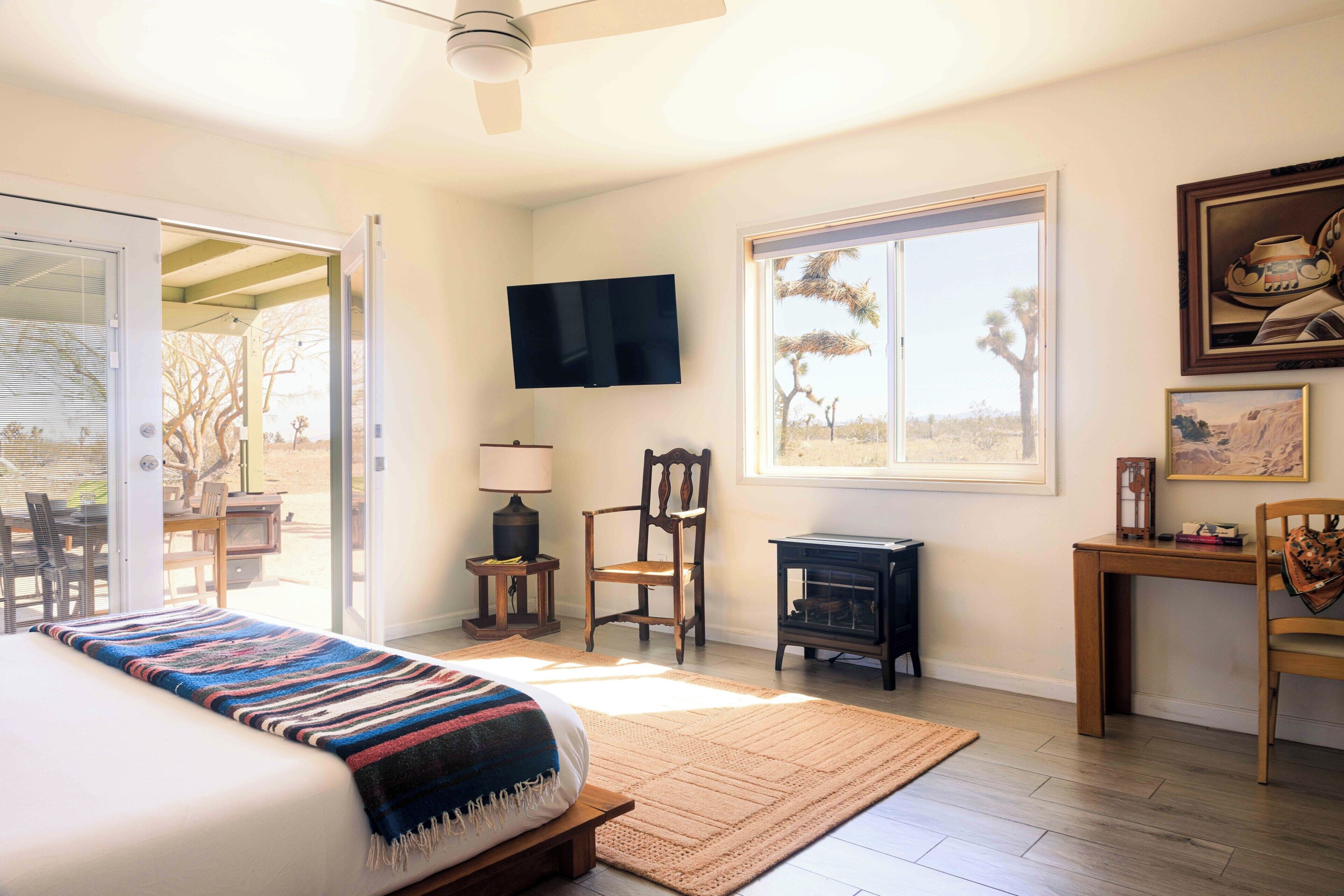 1 slaapkamer, een bureau, wifi, beddengoed