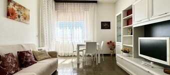 SE081 - Marotta, three-room apartment 100 meters from the sea