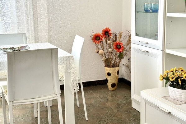 تناول الطعام