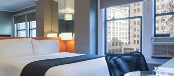 Mini Full | City Access & Panoramic Views