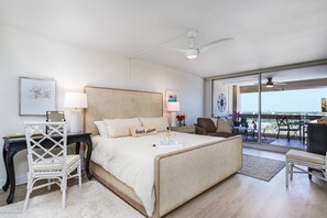 Condo (Palm Bay Club 8th Floor On Complex Pr) | 1 phòng ngủ, truy cập Internet không dây miễn phí 