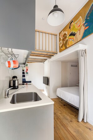 1 bedroom, iron/ironing board, WiFi, bed sheets - 1 bedroom apartment in algueirão-mem martins (Algueirão-Mem Martins)