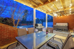 Outdoor dining - Chattanooga Valley Paradise | Pickleball | Pool (flintstone)