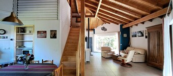 House sleeps 6 with garden near océans