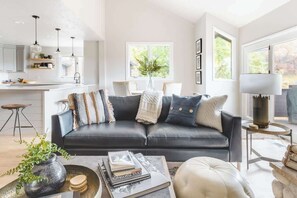 TV, fireplace, offices