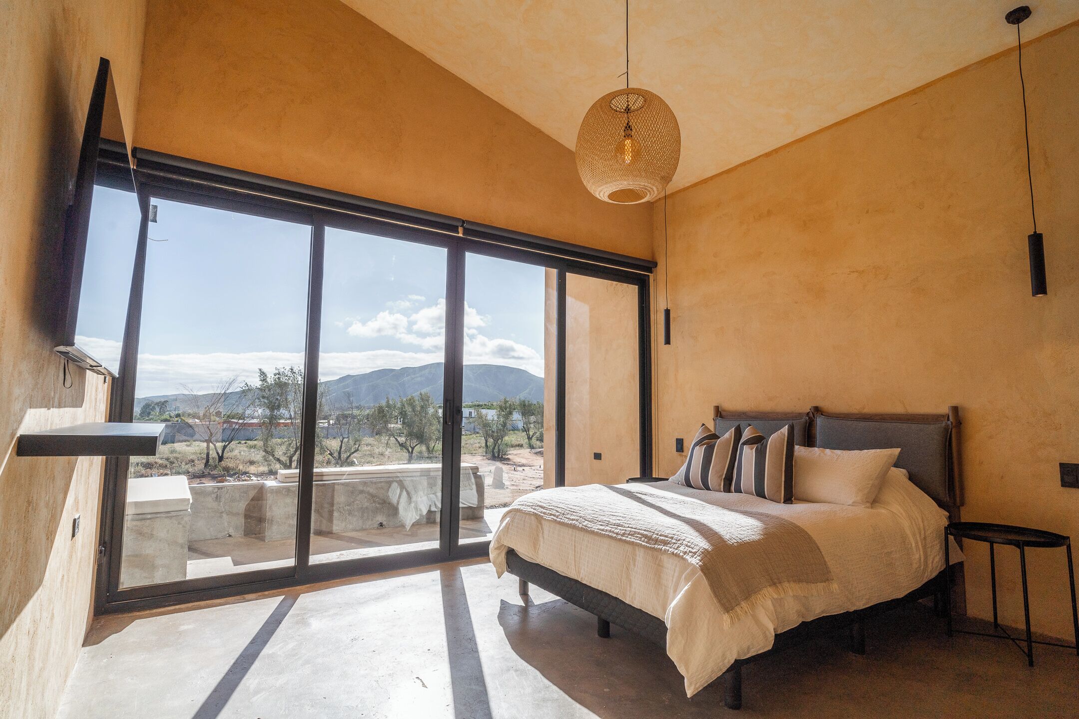 4 多间卧室、熨斗/熨衣板、免费 WiFi、床单