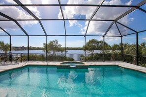 A heated pool - Seaclusion - stunning bayfront home with pool (Englewood)