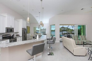 Fridge, microwave, oven, stovetop - Seaclusion - stunning bayfront home with pool (Englewood)
