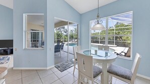 Dining - Salty Sands - walk to Manasota Beach pool home (Englewood)