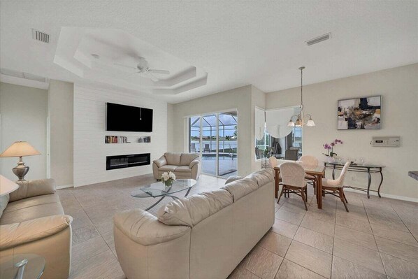 Smart TV, fireplace, stereo