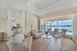 Televisor intel·ligent, llar de foc i estèreo 