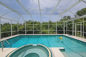 Beheizter Pool